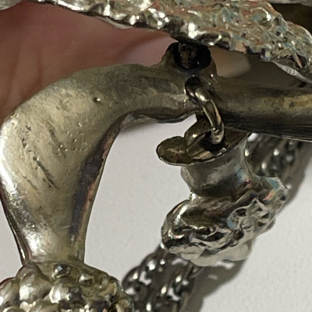 🐩 1950s Vintage Poodle Articulate Pendant Necklace Silver with Green Gem…​​ - Picture 11 of 11